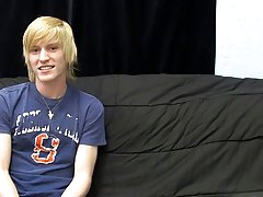 Free solo twink tgp and videos of hot gay teens with blonde hair and blue eyes at Boy Crush!